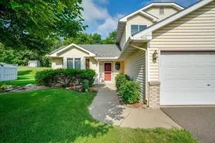 4916 Helmo Ave N, Oakdale, MN 55128 - Photo 2