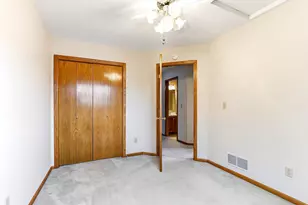 4916 Helmo Ave N, Oakdale, MN 55128 - Photo 30