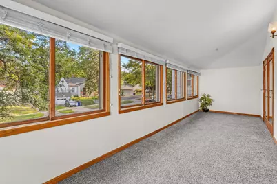 15 Wyoming Street W, Saint Paul, MN 55107 - Photo 10