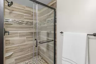 15 Wyoming St W, Saint Paul, MN 55107 - Photo 20