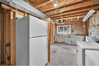 2715 10th Avenue E, North Saint Paul, MN 55109 - Photo 26