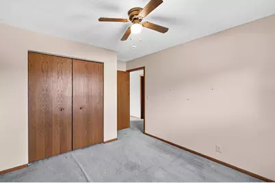 2715 10th Avenue E, North Saint Paul, MN 55109 - Photo 16