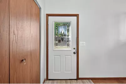 2715 10th Avenue E, North Saint Paul, MN 55109 - Photo 4