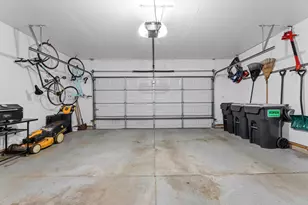 1162 Peregrine Dr S E, Rochester, MN 55904 - Photo 16