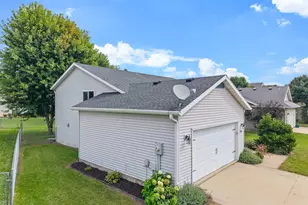 1162 Peregrine Dr S E, Rochester, MN 55904 - Photo 20
