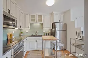 78 10th St E, Saint Paul, MN 55101 - Photo 2