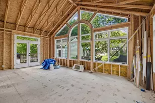 18160 Berry Ln, Wayzata, MN 55391 - Photo 16