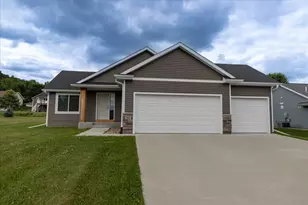 302 Devin Dr, Saint Charles, MN 55972 - Photo 2