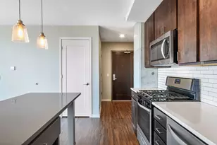 811 Washington Ave S, Minneapolis, MN 55415 - Photo 8