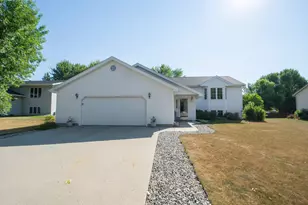 1519 Sunset Blvd, Hawley, MN 56549 - Photo 2