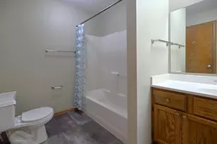 7256 Brittany Ln, Inver Grove Heights, MN 55076 - Photo 18