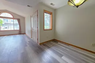 7256 Brittany Ln, Inver Grove Heights, MN 55076 - Photo 8
