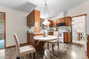 10465 Olympic Cir, Eden Prairie, MN 55347 - Photo 6