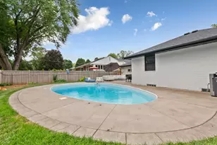 5400 Richmond Ln, Edina, MN 55436 - Photo 36