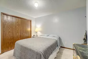 723 Glenna Dr, Hudson, WI 54016 - Photo 4