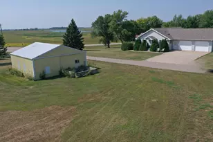 33826 Co Rd 18, Starbuck, MN 56381 - Photo 36