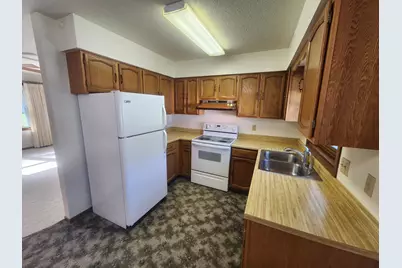 408 N Everett Street #1, Le Roy, MN 55951 - Photo 6