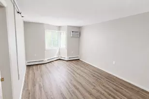 215 Linden Ave W, Winsted, MN 55395 - Photo 2