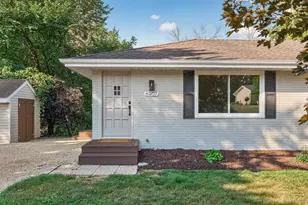 6907 Berkshire Ln N, Maple Grove, MN 55311 - Photo 2