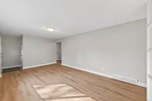 6907 Berkshire Ln N, Maple Grove, MN 55311 - Photo 14