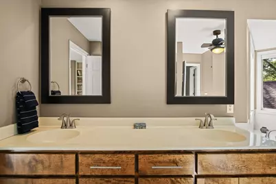 142 Wildwood Bay Drive, Mahtomedi, MN 55115 - Photo 54