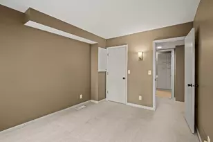 142 Wildwood Bay Dr, Mahtomedi, MN 55115 - Photo 36