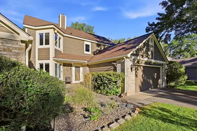 142 Wildwood Bay Drive, Mahtomedi, MN 55115 - Photo 6