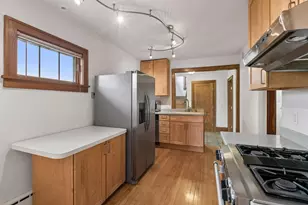 2043 Berkeley Ave, Saint Paul, MN 55105 - Photo 18