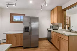 2043 Berkeley Ave, Saint Paul, MN 55105 - Photo 20