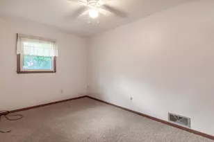 100 Meadow Ln, Mankato, MN 56001 - Photo 26