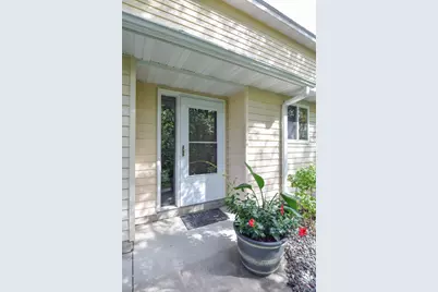 1010 18th Avenue SE, Forest Lake, MN 55025 - Photo 2