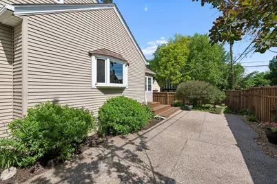 1821 Bohland Avenue, Saint Paul, MN 55116 - Photo 26