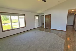 416 Torrey Pines Dr, Mankato, MN 56001 - Photo 14
