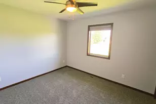 416 Torrey Pines Dr, Mankato, MN 56001 - Photo 24