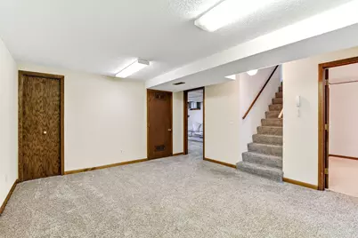 104 Meadow Circle N, Burnsville, MN 55337 - Photo 16