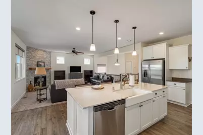 11516 Brookview Drive, Maple Grove, MN 55311 - Photo 10