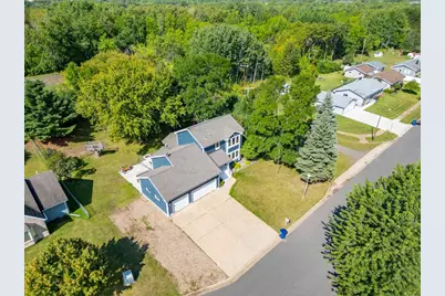 307 E Park Drive, Hibbing, MN 55746 - Photo 12