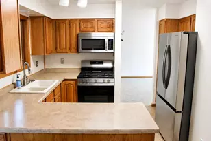 307 E Park Dr, Hibbing, MN 55746 - Photo 24