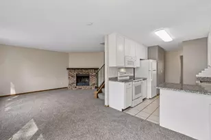 8605 Maplebrook Pkwy N, Brooklyn Park, MN 55445 - Photo 6