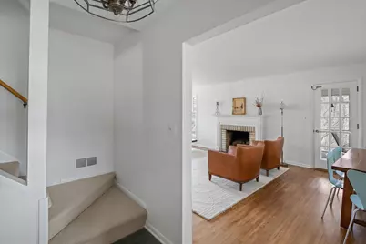 355 Margaret Circle, Wayzata, MN 55391 - Photo 8