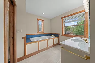1619 Golf View Drive, River Falls, WI 54022 - Photo 32