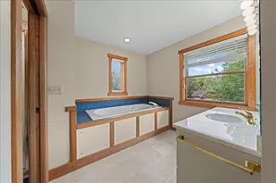 1619 Golf View Dr, River Falls, WI 54022 - Photo 32