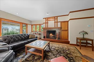 1619 Golf View Dr, River Falls, WI 54022 - Photo 8