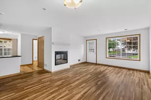 11226 Providence Ln, Eden Prairie, MN 55344 - Photo 6