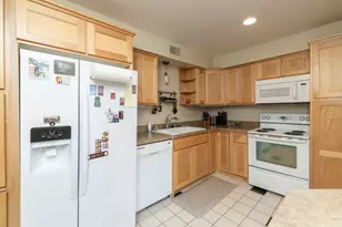 1860 Eagle Ridge Dr, Mendota Heights, MN 55118 - Photo 14