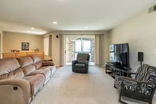 1860 Eagle Ridge Dr, Mendota Heights, MN 55118 - Photo 6