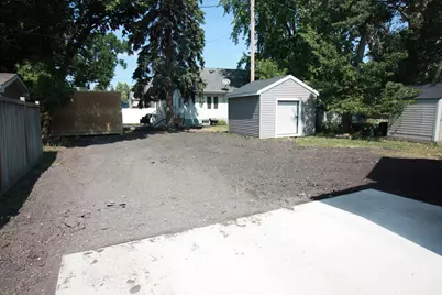 518 Andrews Avenue, Breckenridge, MN 56520 - Photo 40