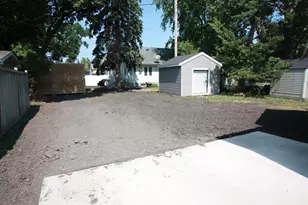 518 Andrews Ave, Breckenridge, MN 56520 - Photo 40