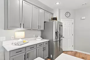 1645 Prescott Ct, Chaska, MN 55318 - Photo 6