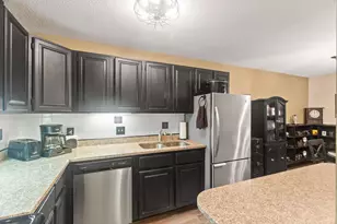 8045 Xerxes Ave S, Bloomington, MN 55431 - Photo 12